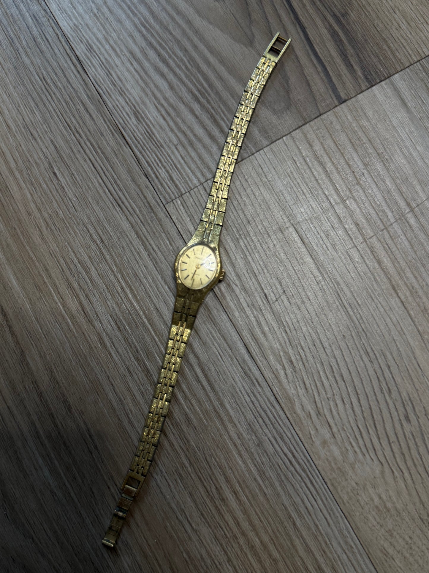 6.5” Caravelle Gold Watch