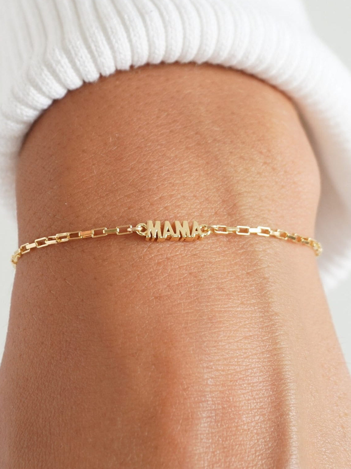 Mama gold bracelet