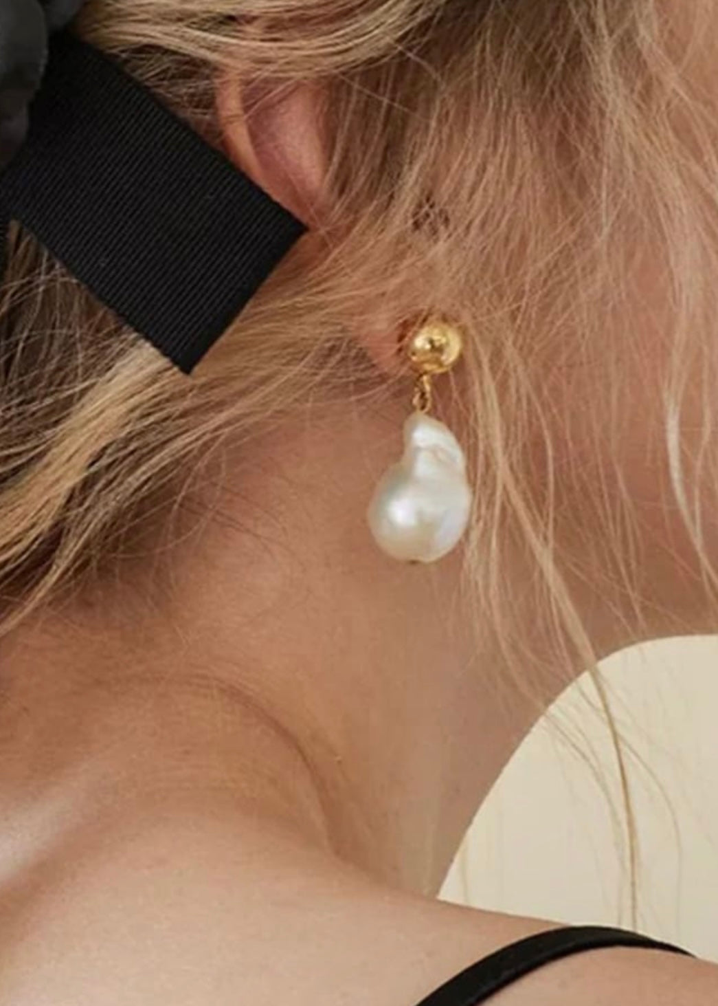 Simone Pearl Earrings