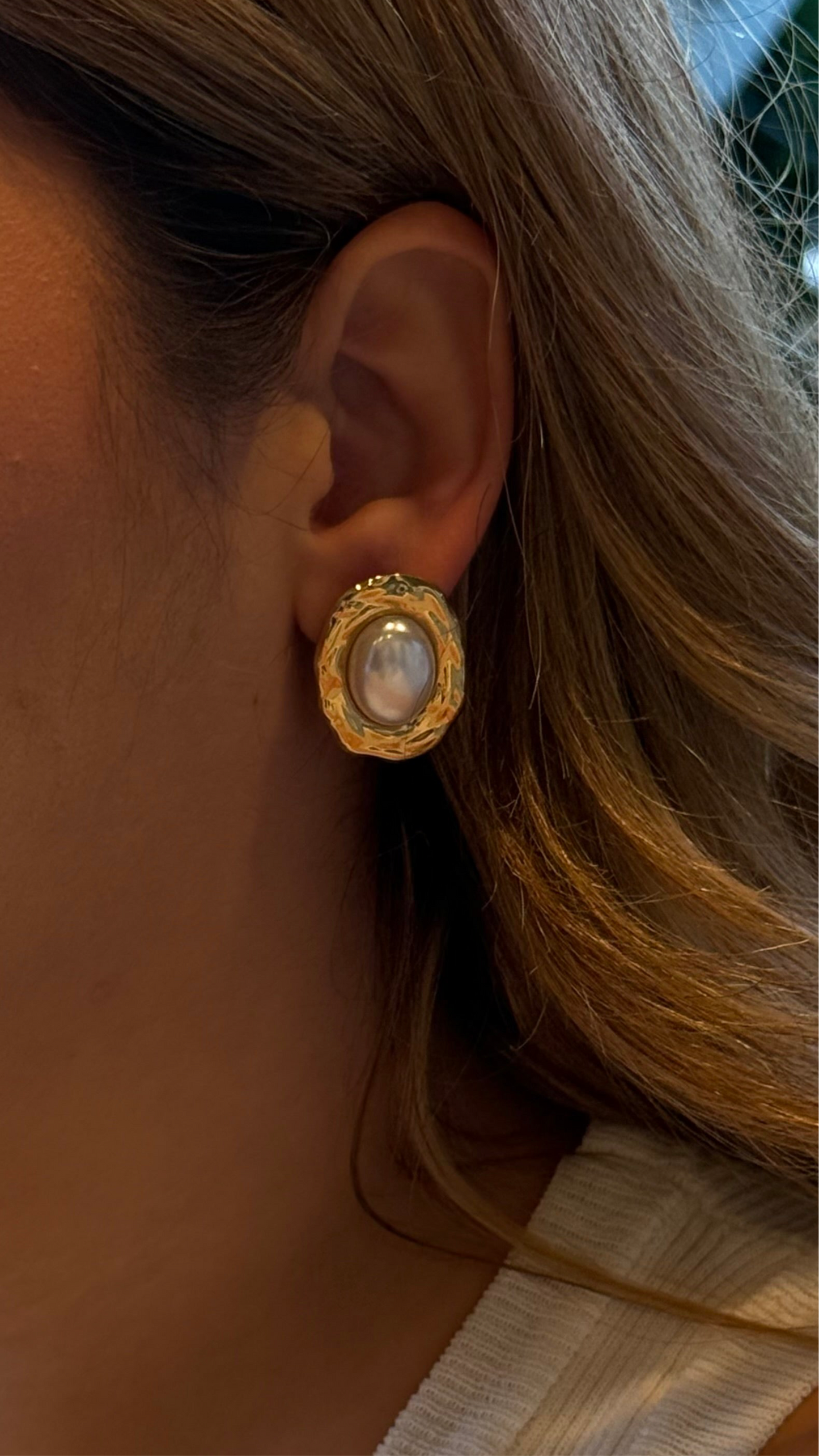 Mina Gold Pearl Earrings