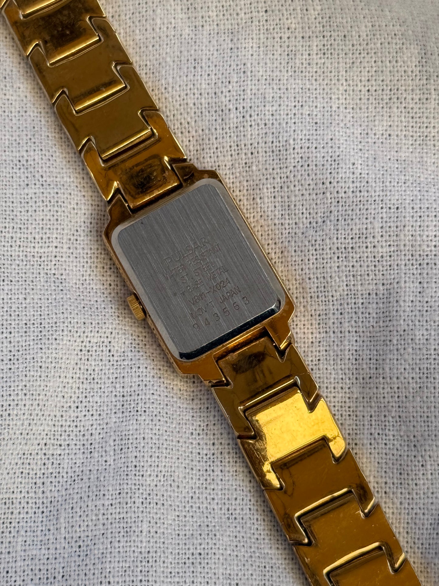 7.5” Gold Pulsar Watch