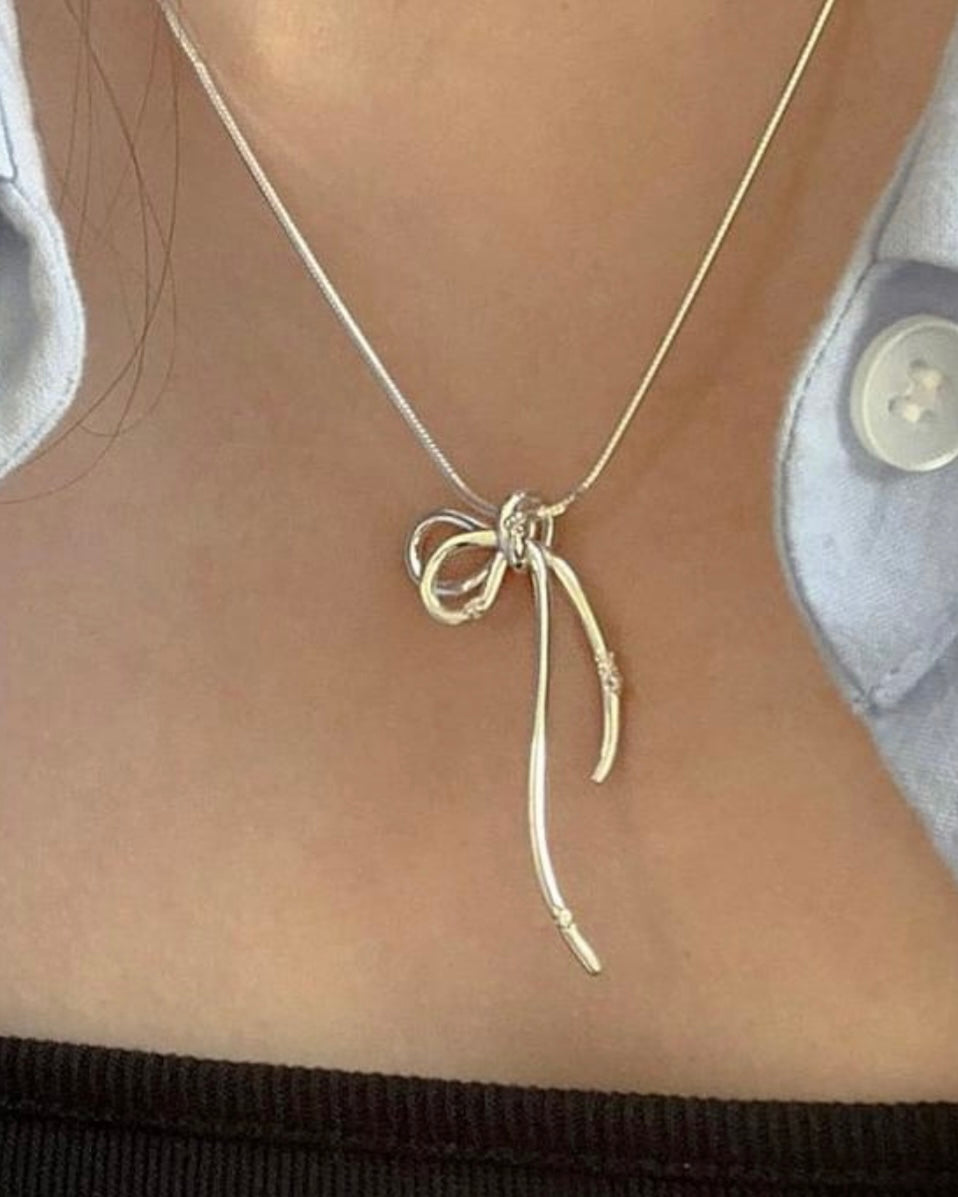 Silver Bow Necklace