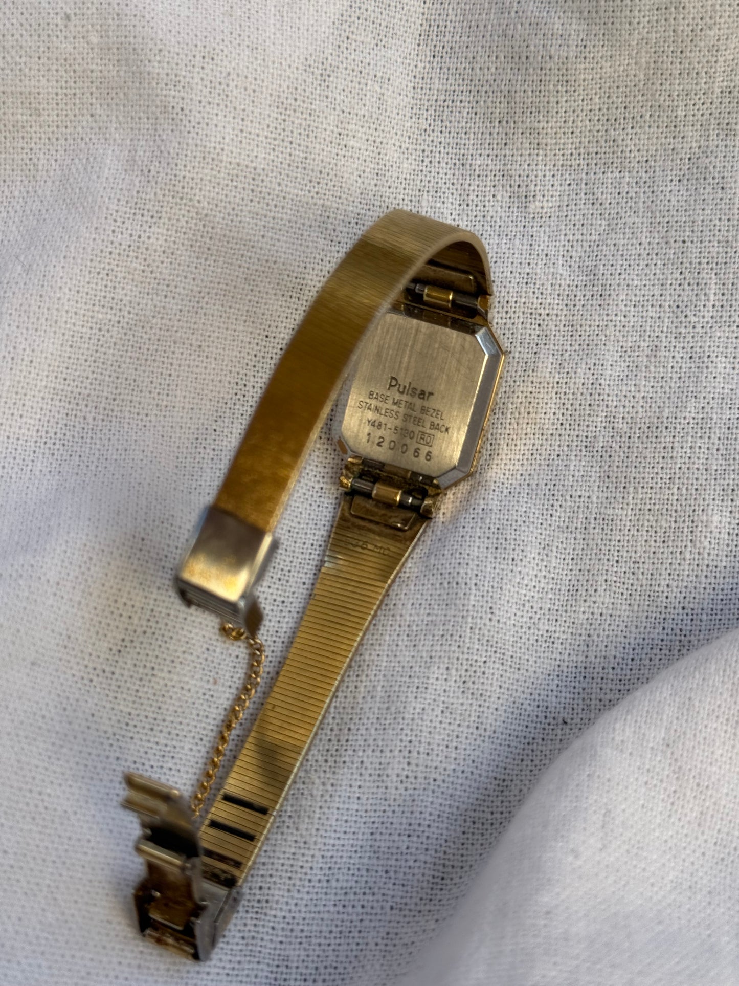 6.5” Gold Pulsar Watch
