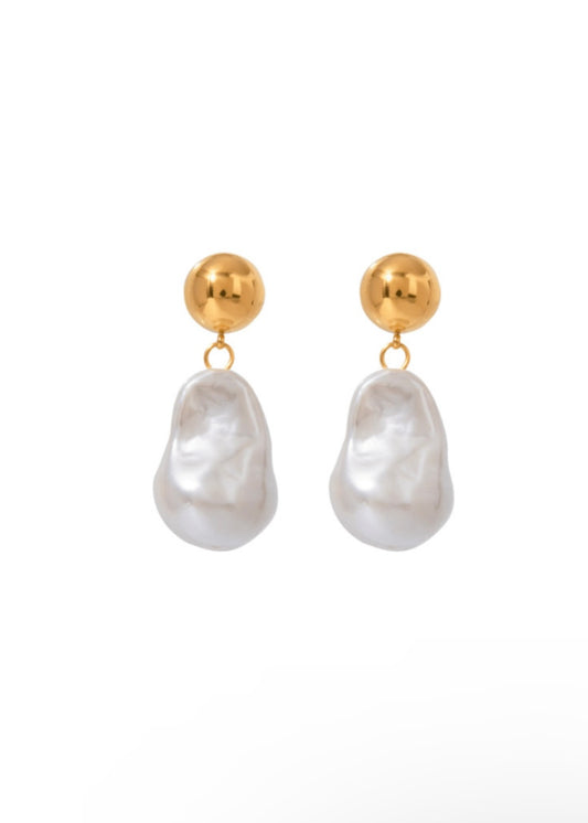 Simone Pearl Earrings