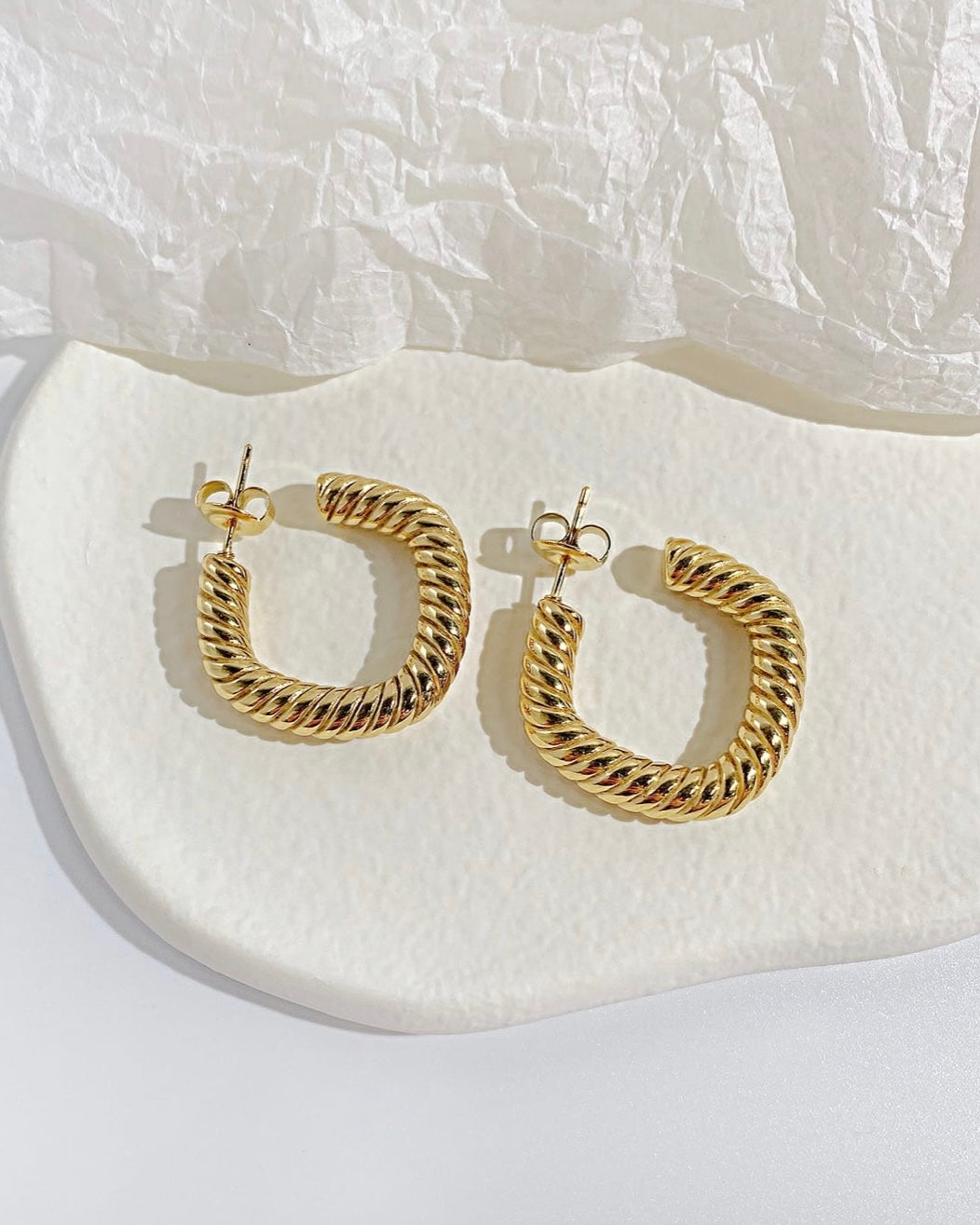 Paola Hoop Earrings